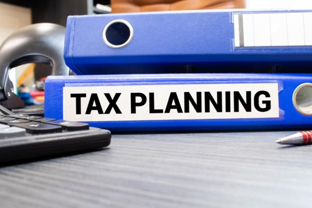 LLC vs. C-Corp: The Ultimate US Business Structure Tax Planning Showdown